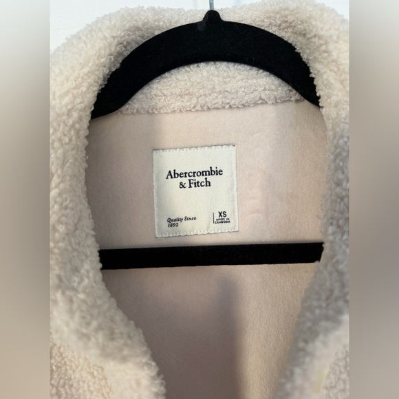 Women's Cream Jacket - Picture 5 of 7